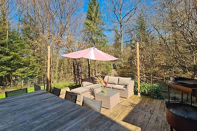 Einladendes Ferienhaus in Durbuy mit Sauna