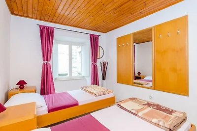 Rooms Jozomare - Standard Twin Room with Shar...