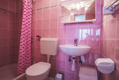 Apartments Jug - Studio Apartment with Privat...
