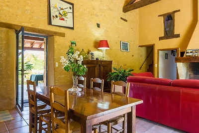 Geräumiges Ferienhaus mit privatem Pool