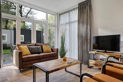 Modernes Haus in ruhiger Lage am Waldrand