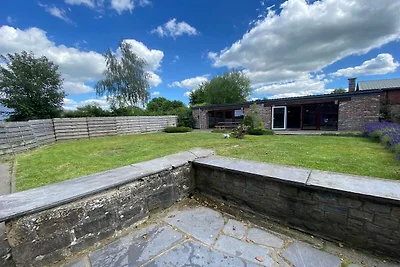 Ferienhaus in Weismes mit privatem Pool