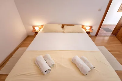 Dolac Green Side Apartments - Two Bedroom Apa...