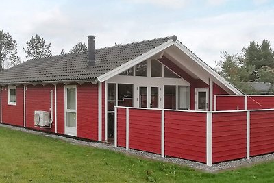 Hübsches Ferienhaus in Sæby mit Terrasse