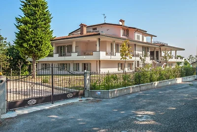 Appartamento di lusso a Tavullia con Piscina