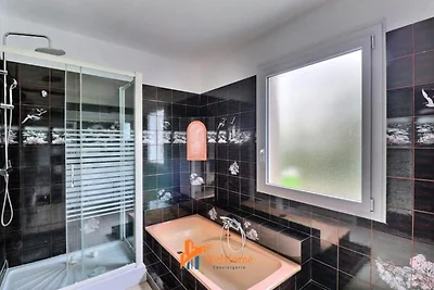 Haus bei Tours mit großem Garten