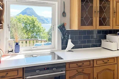 4 Personen Ferienhaus in Svelgen-By Traum