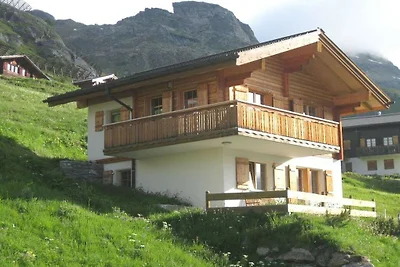 Hütte in Wiler mit Sauna und Wifi