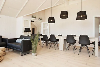 10 Personen Ferienhaus in Væggerløse