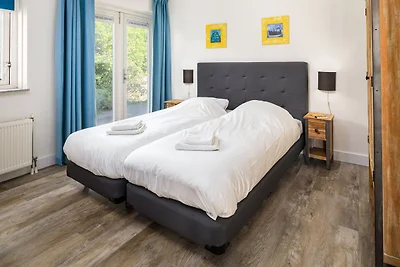 Villa ristrutturata con 3 bagni spiaggia a 6...