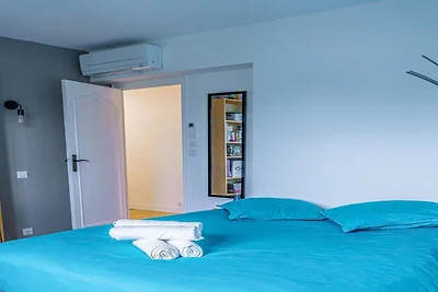 Serene villa voor 10 personen in Escalquens