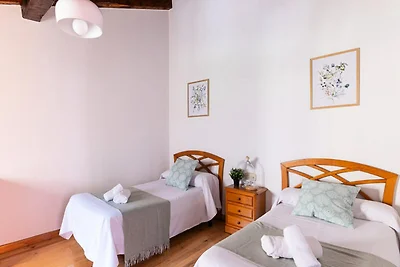 Casa a Liébana con vista sulle montagne