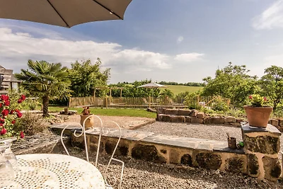 Moderna casa vacanze con piscina