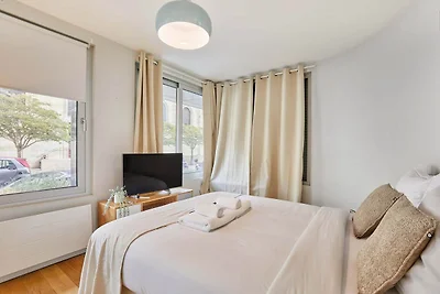 Moderne studio Invalides Tour Eiffel