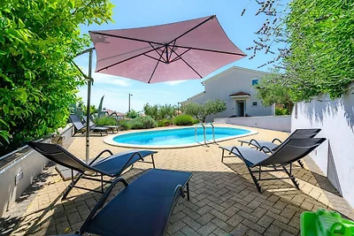 Accogliente villa con vista