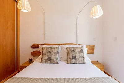Charming 1-Bedroom Apartment in Oporto