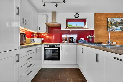 Cottage nel Devon con piscina condivisa