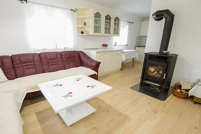 Sunny Two Bedroom Retreat in Beautiful Bizelj...