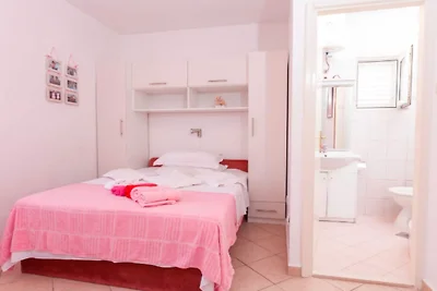 Three Bedroom Apartment with Terrace and Sea...
