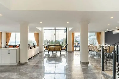 Villa in Kalkan mit Schwimmbecken