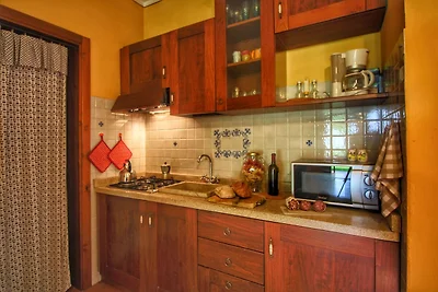 Attraente villa con piscina