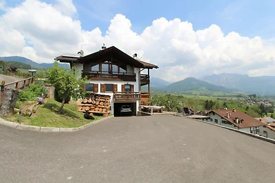 Helle Wohnung im Val di Fiemme mit großzügige...