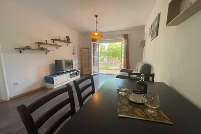 Zwei-Zimmer-Wohnung mit Terrasse
