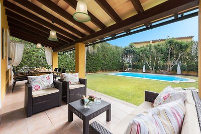 Schönes Ferienhaus in Alcudia mit Pool