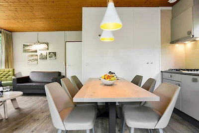 Angepasster Bungalow, der Nähe der schönen...