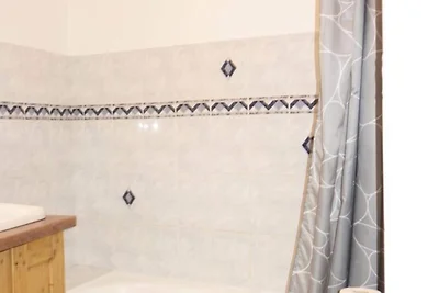 Studio in L'OBIOU nahe Telecentre &...