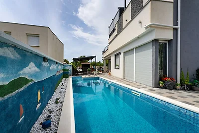 Apartment mit Pool in Strandnähe in Zaboric
