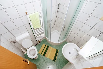 Schöne Ferienwohnung in Biograd na Moru mit...