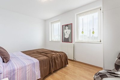 Geräumige Wohnung mit zwei Schlafzimmern und ...