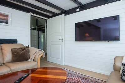 Verzaubertes Ferienhaus mit Whirlpool-By...