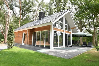 Huis in Reutum met Jacuzzi & Boszicht