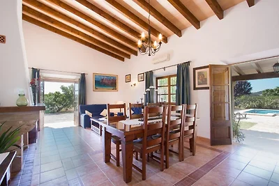 Steinerne Villa von Mallorca mit Gärten