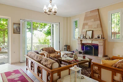 Casa vacanze isolata a Kalavrouza con vista s...
