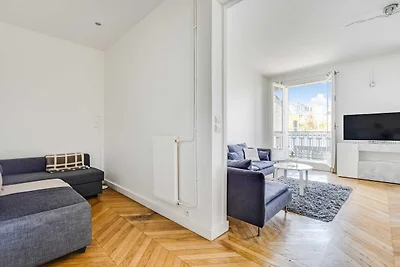 Ruim appartement met 1 slaapkamer en 4 plaats...
