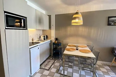 Schצne Wohnung mit Pool