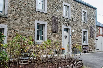 Attraktives Ferienhaus mit Pool bei Durbuy