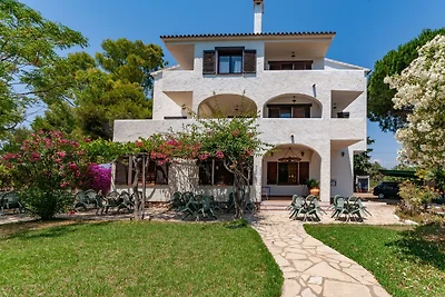 Schöne Ferienwohnung in Mont-roig Bahía mit...