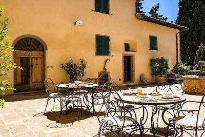 Apartment in Certaldo with swimming pool