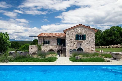 Villa auf Krk mit Pool und Außenküche
