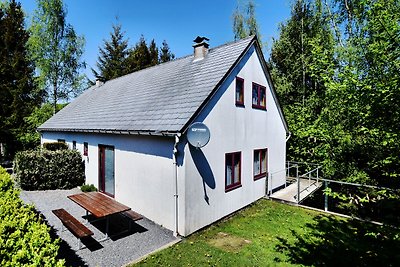 Accogliente casa vacanze a Masbourg con sauna