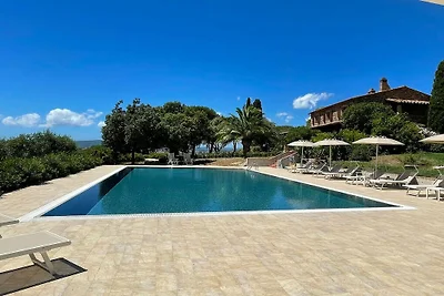Villa Campo Valerio con grande piscina
