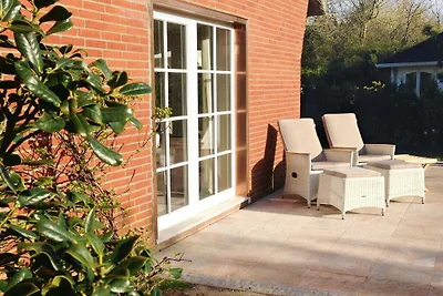 Charmanter Landhausstil unter Reet