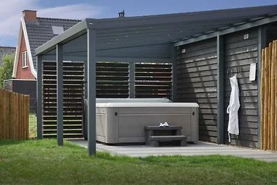 Villa benessere con sauna e idromassaggio