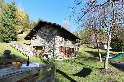 Caratteristica casa vacanze a Pieve Tesino co...