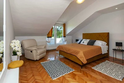 Villa Green Castle - Five bedroom villa with ...
