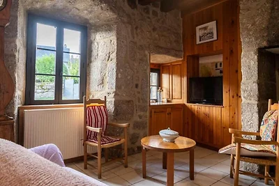 Charmantes Gîte in Frankreich mit Pool